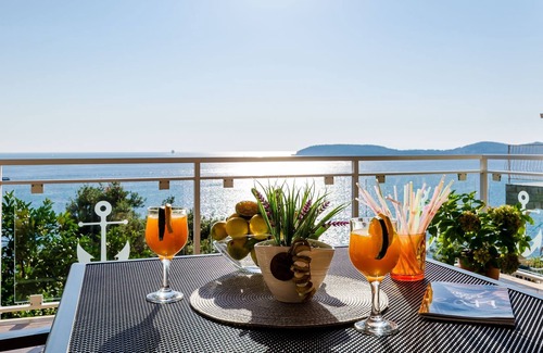 Lozica Apartment | Indy's Beach Apartments