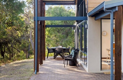 Yallingup House | Inji Homestead - 5-acre holiday home near beaches