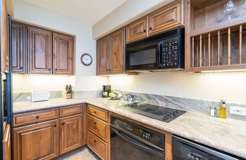 Mountain Village Hotel | Inn at Lost Creek