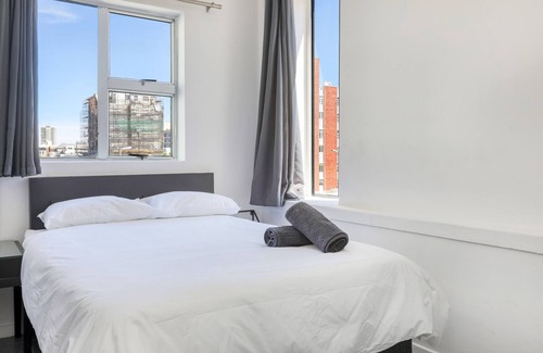 Sea Point Hotel | Inn & Out Express Sea Point