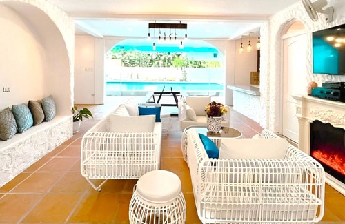 Pansol Resort | Inspired by Greece, perfected for you. At The Mykonos Hot Spring Resort.