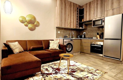 Blantyre Apartment | Instahomes by Tru - Garden Suites