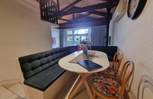 Queenscliff House | Intermission at Queenscliff