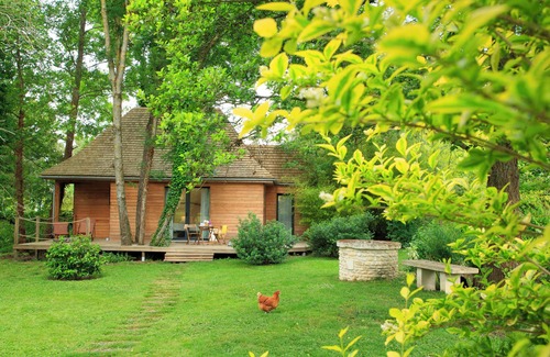 Noyant-et-Aconin Ski Chalet | INTIMATE CABIN WITH PRIVATE JACUZZI