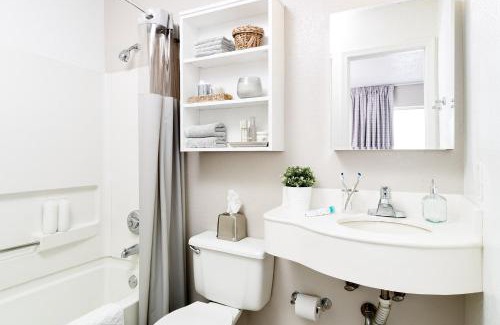 St. Andrews Hotel | InTown Suites Extended Stay Columbia SC - Broad River