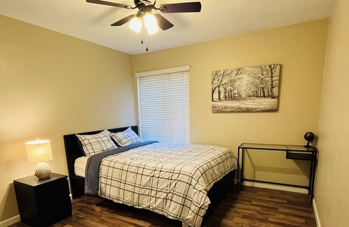 Downtown Condo | Inviting and restful fully furnished 2 bedrooms, 1 bath condo.