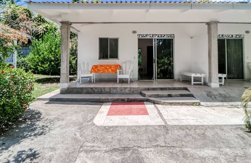 Puntarenas Apartment | Inviting beachfront Villa w/private beach access, shared pool and gardens