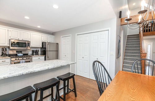 The Galena Territory House | Inviting Home with Stunning Golf Course View - Fireplace, Hot Tub & Fire Pit