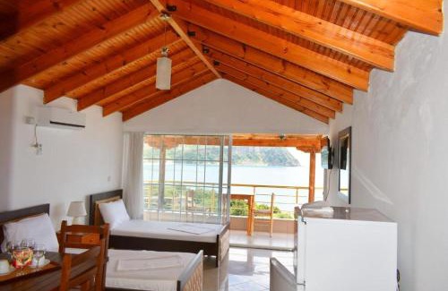 Himare Hotel | Ionio Rooms II