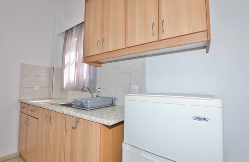 Kamari Apartment | Ira Apartments