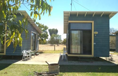 Barcaldine Hotel | Ironbark Inn