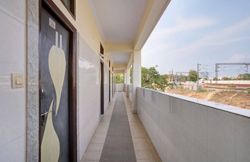 Shamshabad Apartment | iROOMZ Hotel Sweekar Suites
