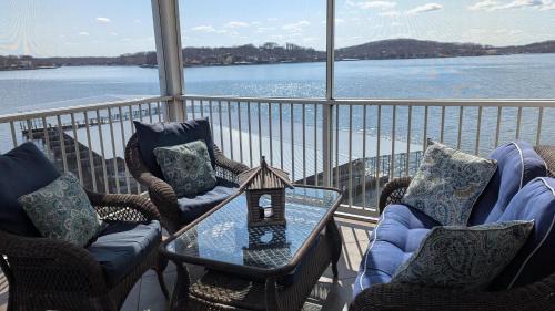 Rocky Mount House | ISLA DEL SOL 306