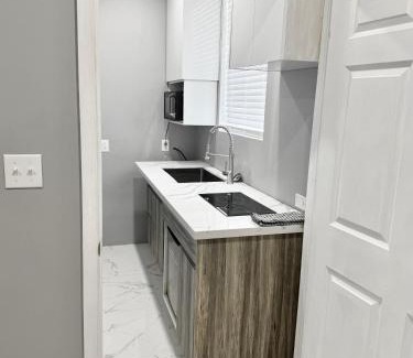 Nassau House | Island Haven Hideaway 1BR