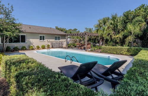 Venice House | Island House w Pool, minutes from downtown, beaches, shops and restaurants!