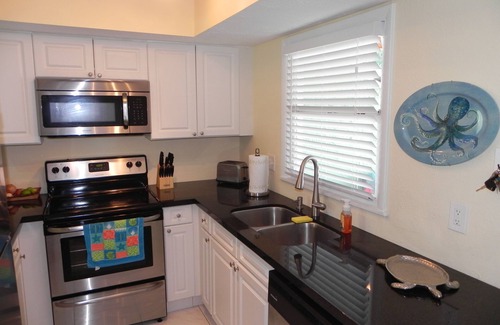 Fort Pierce Shores House | Island Surf Retreat - Beach - Surf - Kayak - Bike - North Hutchinson Island