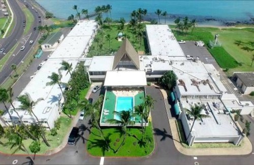 Kahului House | Island Vacation Starts Here! Amazing Unit, Pool, Pet-Friendly