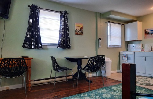 Matunuck Apartment | Island View at The Marilla Matunuck walk to beach