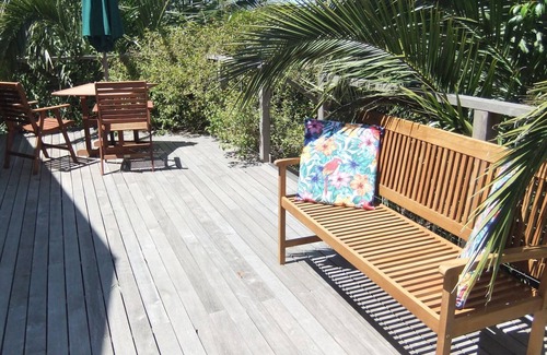 Red Hill South Apartment | Island View Studio Red Hill - Private romantic couples retreat.