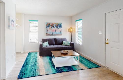 Gulf Shores Apartment | Island Villa 11