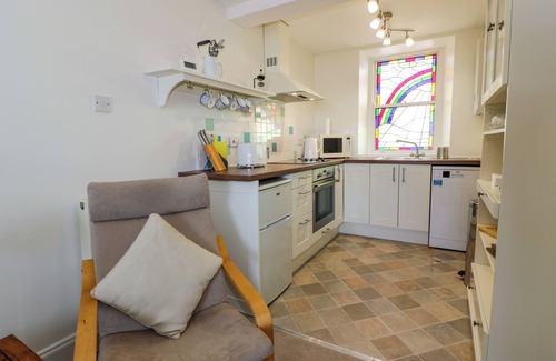 Kilrenny Cottage | ISLE OF MAY VIEW, family friendly in Cellardyke