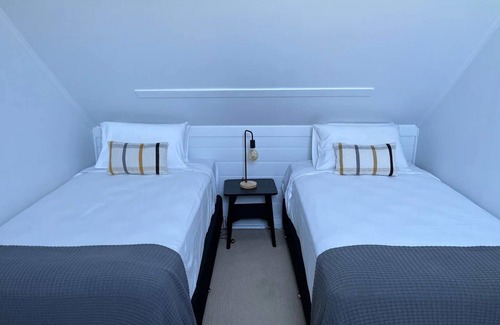Hamilton House | Islington Cottage
