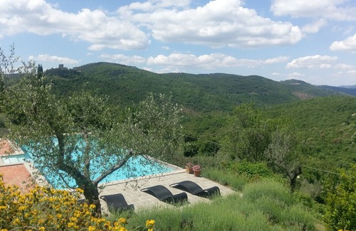 Civitella in Val di Chiana House | Country house with private infinity pool