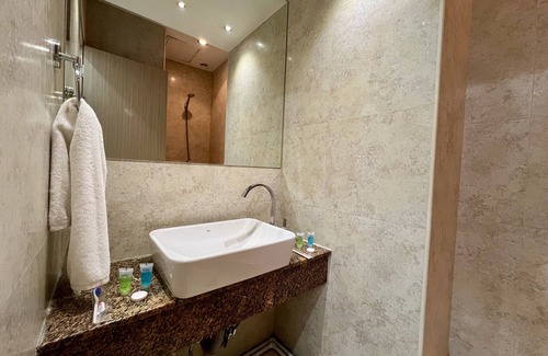 Kentron Bed & Breakfast | IT Hotel In Center