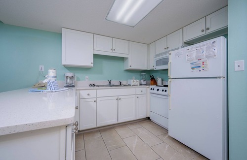 Gulf Shores Condo | It is just like a CONDO…it's the Phoenix Hotels! FREE Wifi - Full Kitchen