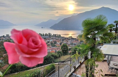 Maccagno Apartment | Lake view apartment