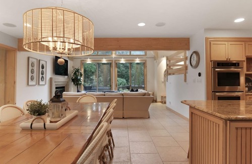 Michiana House | It`s a Wonderful Life 6 beds, 4 baths Luxury Home in Michiana, MI with Pool &