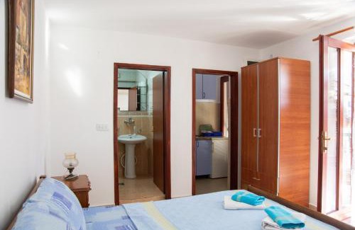 Sveti Stefan Apartment | Ivona 2
