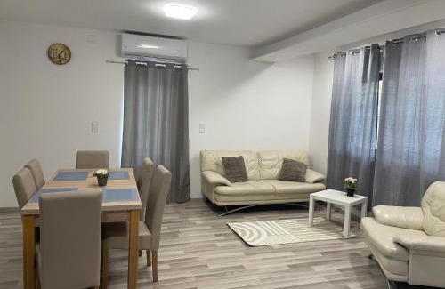 Inarcs Apartment | Jóleső Pihenő