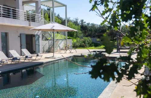 Dafnata Villa | J&J Villa