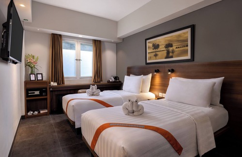 Kuta Hotel | J4 Hotels Legian