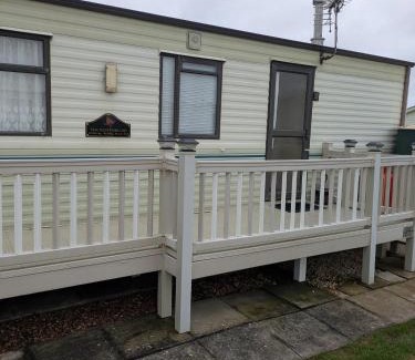 Skegness Ski Chalet | J4 Millfields 4 berth lead person must be over 30