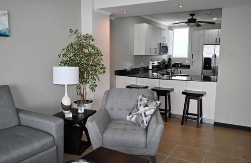 Barrio Los Faroles Condo | Jacó beachfront condo with beautiful sunsets