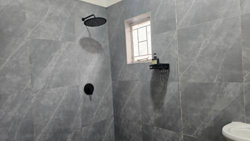 Muckleneuk Villa | Jacaranda Escape 4 x King Bed 3 Bath House