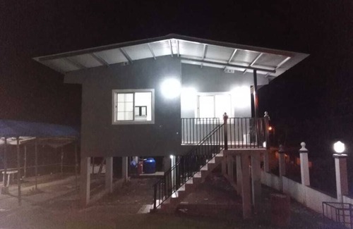 Colon House | Jacuzy, pool and lake at the same house.