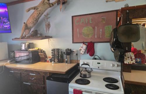 Toivola House | Jake's Bed & Bar