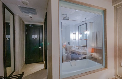 Petitenget Hotel | Jambuluwuk Oceano Seminyak Hotel