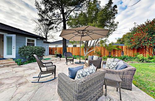 Junior College Neighborhood Association House | James House