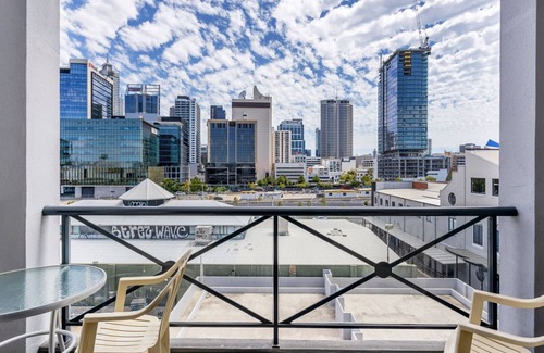 Northbridge Apartment | James On The Park Northbridge