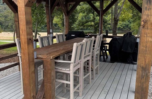 Ponce De Leon Cabin | James River Hideout: Cabin 3
