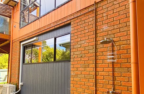 Jan Juc House | Jan Juc Surfcoast Retreat. Sleeps up to 14. Pet friendly. Ocean views.