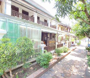 Luang Prabang Hotel | Jasmine Place House