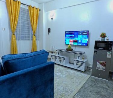 Ruaka Apartment | Jay Comfort home- Cozy 1BR next to Village Market, 2 Rivers mall, UN and The Embassies along Limuru Road