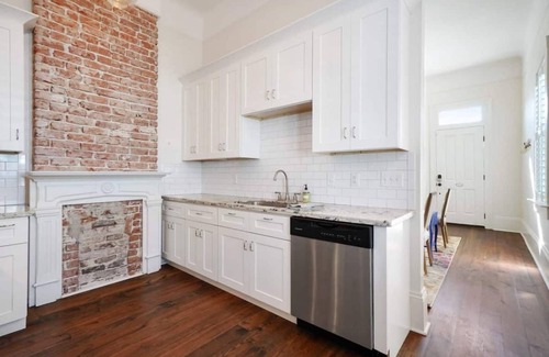 Bayou St. John Apartment | Jazzfest HQ: Bayou Bungalow in New Orleans' Midcity Bayou St. John