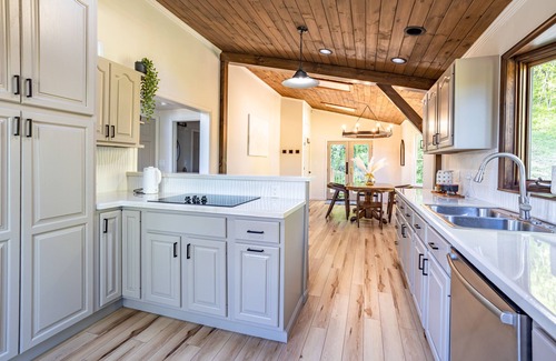 New Bloomfield House | Jericho Ridge Retreat.