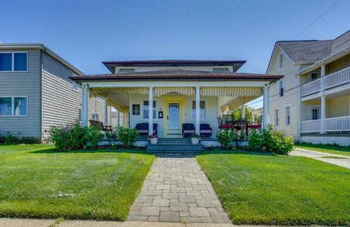 Wall House | Jersey Shore Getaway with Grill Walk to Beach!